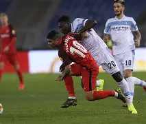 赛地聚焦：欧篮联国际比赛日热度飙升；新奥尔良鹈鹕官宣签约；质疑声仍在；高层口径保持一致